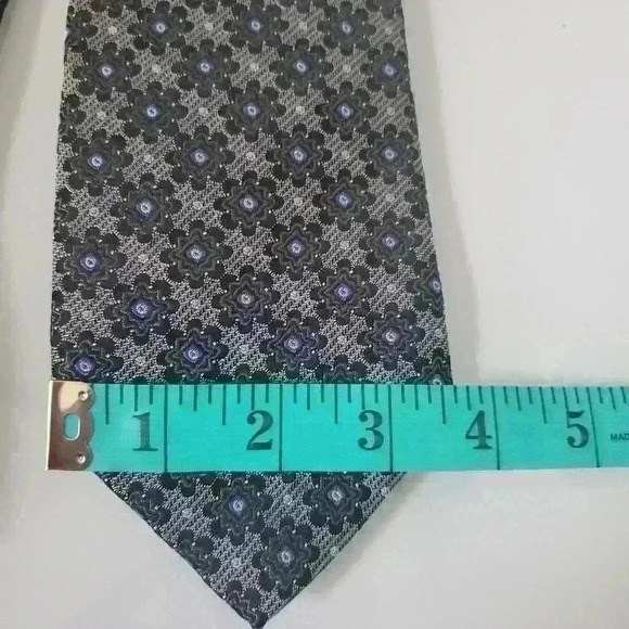 ZANETTI grey/silver with navy flowers tie. 100% silk. Made in Italy. - Picture 8 of 8